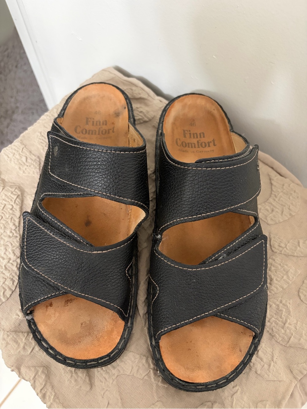 Finn Comfort Black Leather Cross-Strap Slide Sandals
